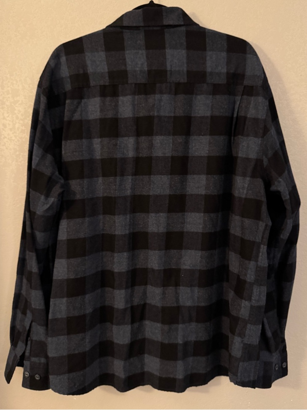 Weatherproof Men's Black and Navy Button-Down Flannel Shirt - Picture 2 of 6